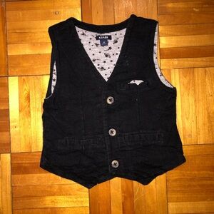 Black and Gray lined Vest with V-Neck